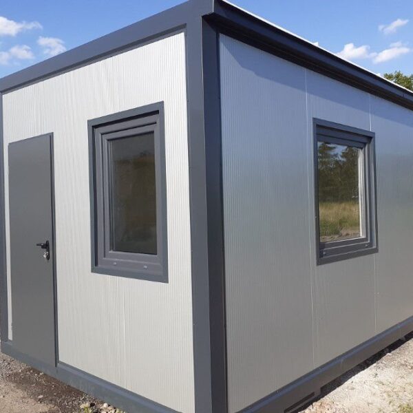 Container Sanitario Spogliatoio 6x2,9m – Doppio Ingresso con Doccia e 2 WC (Isolamento 100mm)